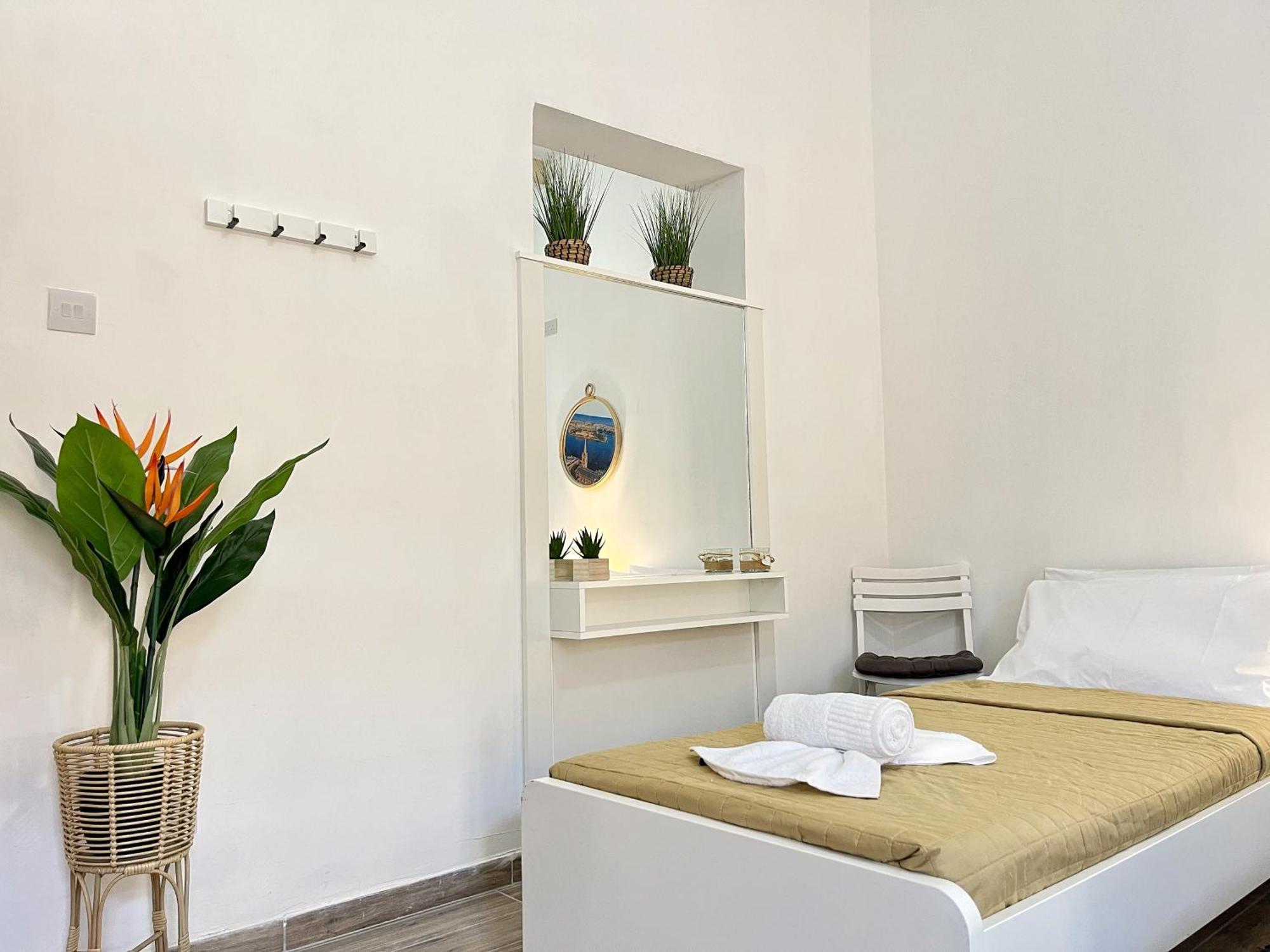 Maria & Matthias - Apartments In Central Of Floriana Esterno foto