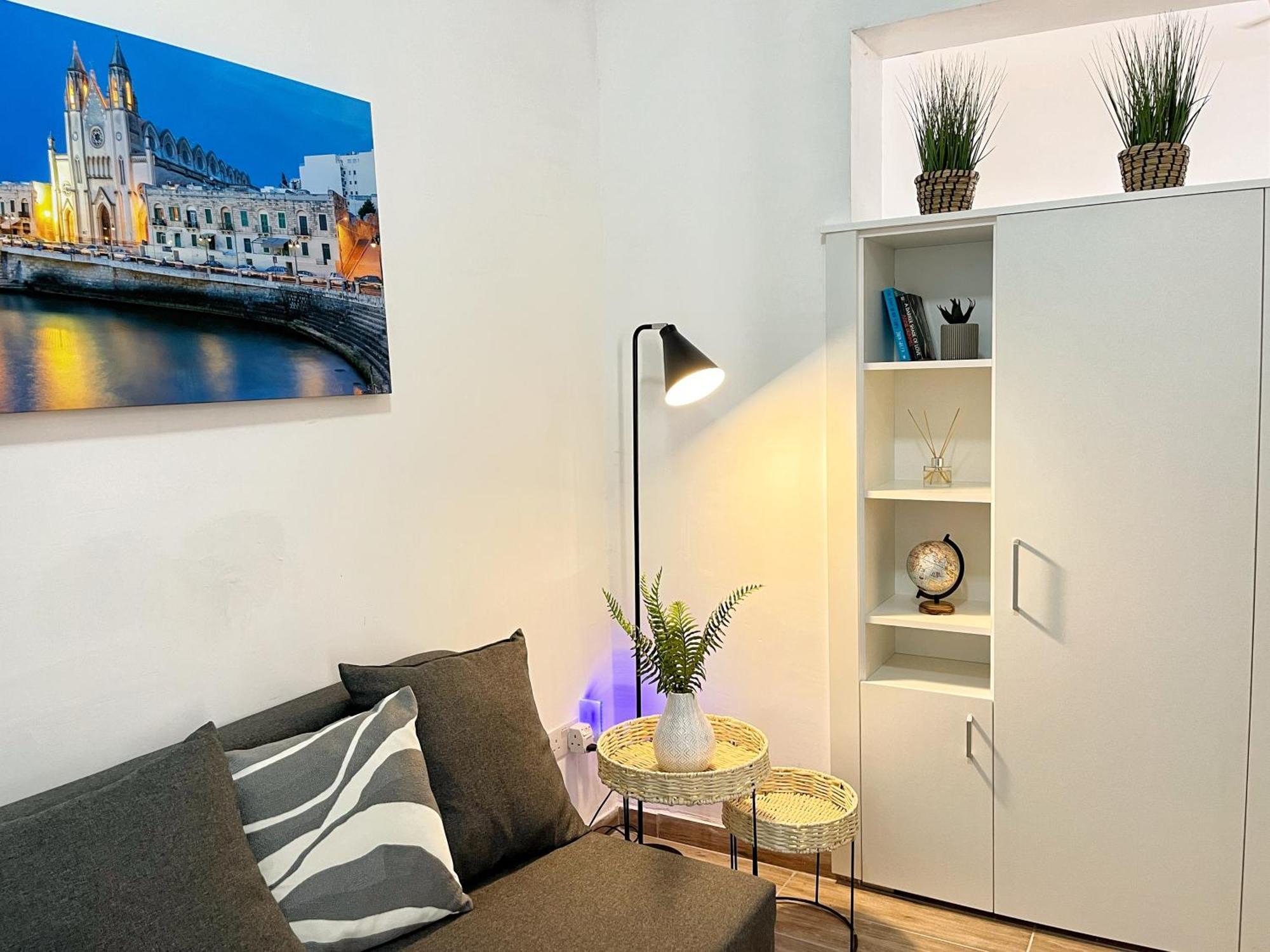 Maria & Matthias - Apartments In Central Of Floriana Esterno foto